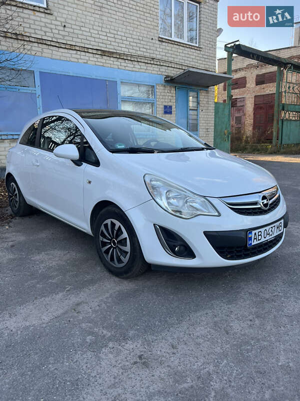 Хетчбек Opel Corsa 2011 в Вінниці