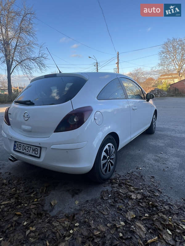 Хетчбек Opel Corsa 2011 в Вінниці