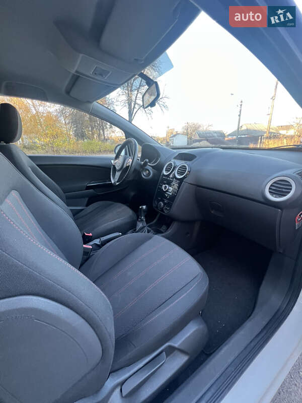 Хетчбек Opel Corsa 2011 в Вінниці