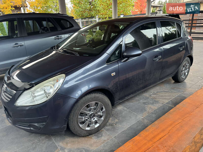 Хетчбек Opel Corsa 2008 в Крюківщині