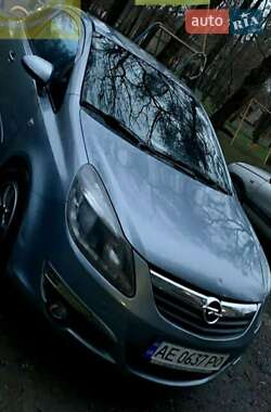 Хэтчбек Opel Corsa 2007 в Днепре