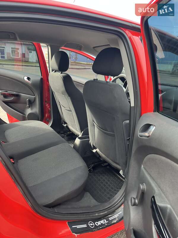 Хэтчбек Opel Corsa 2012 в Житомире