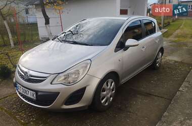 Хэтчбек Opel Corsa 2011 в Ивано-Франковске
