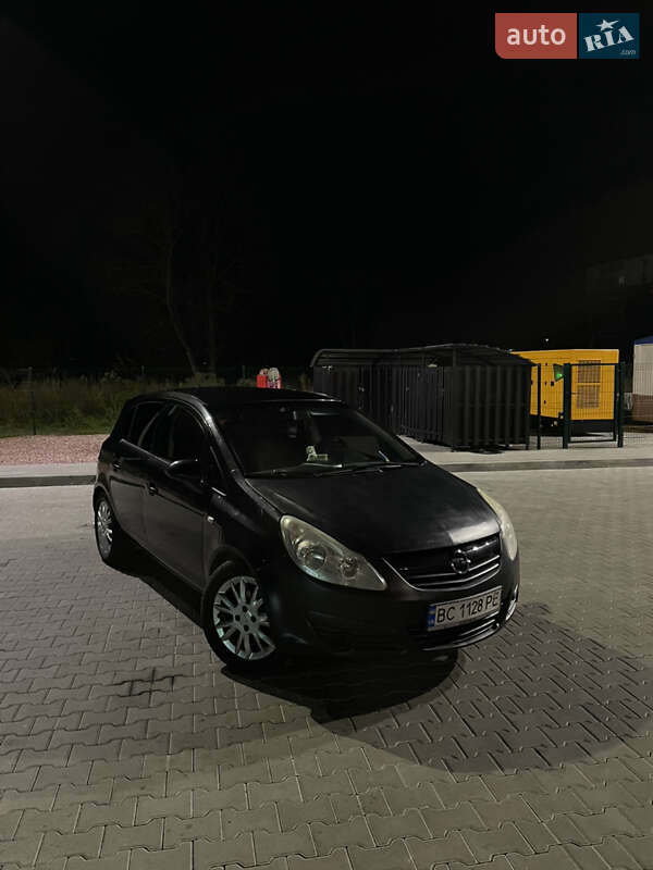 Хэтчбек Opel Corsa 2009 в Стрые