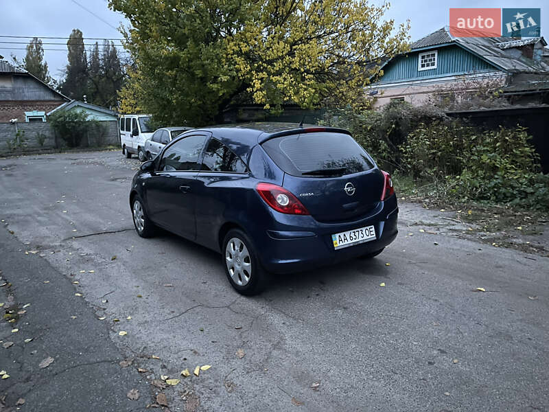 Хэтчбек Opel Corsa 2012 в Киеве фото 2 Хэтчбек Opel Corsa 2012 в Киеве