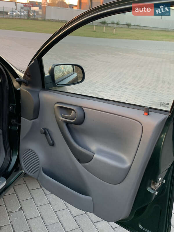 Хетчбек Opel Corsa 2001 в Вінниці