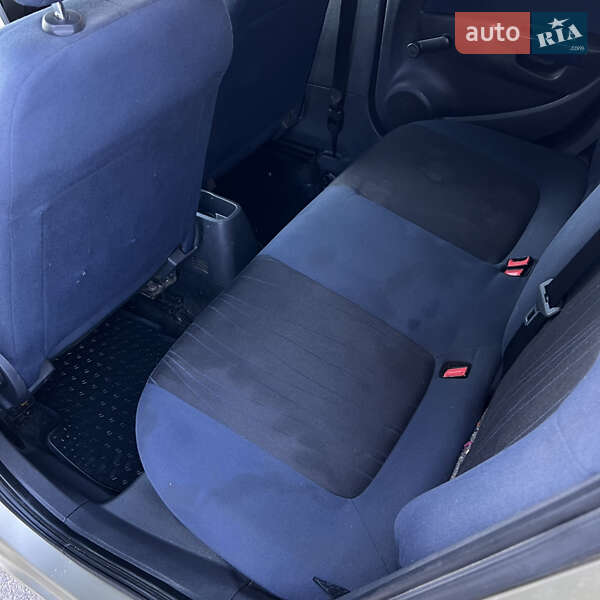 Хэтчбек Opel Corsa 2007 в Ужгороде