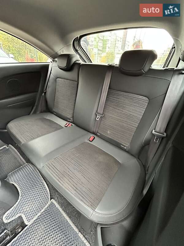 Хетчбек Opel Corsa 2014 в Сумах