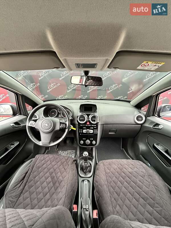 Хетчбек Opel Corsa 2014 в Сумах