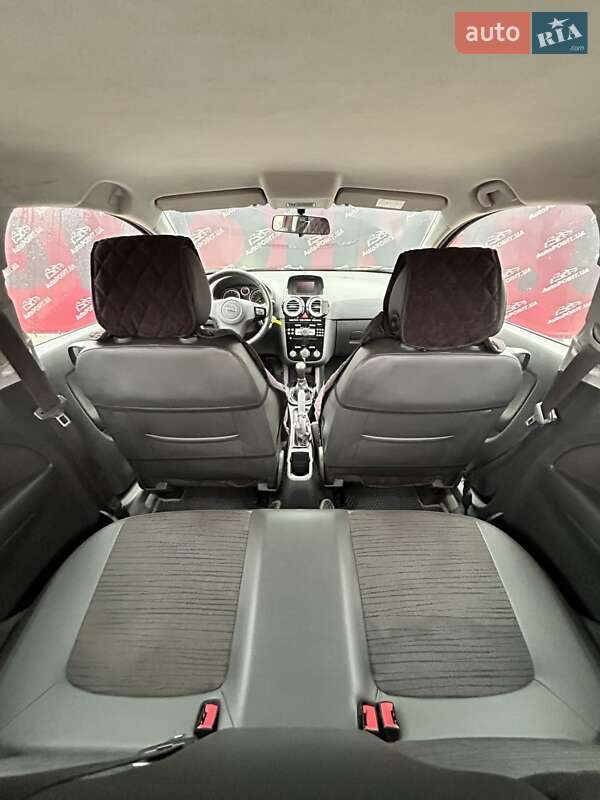 Хетчбек Opel Corsa 2014 в Сумах