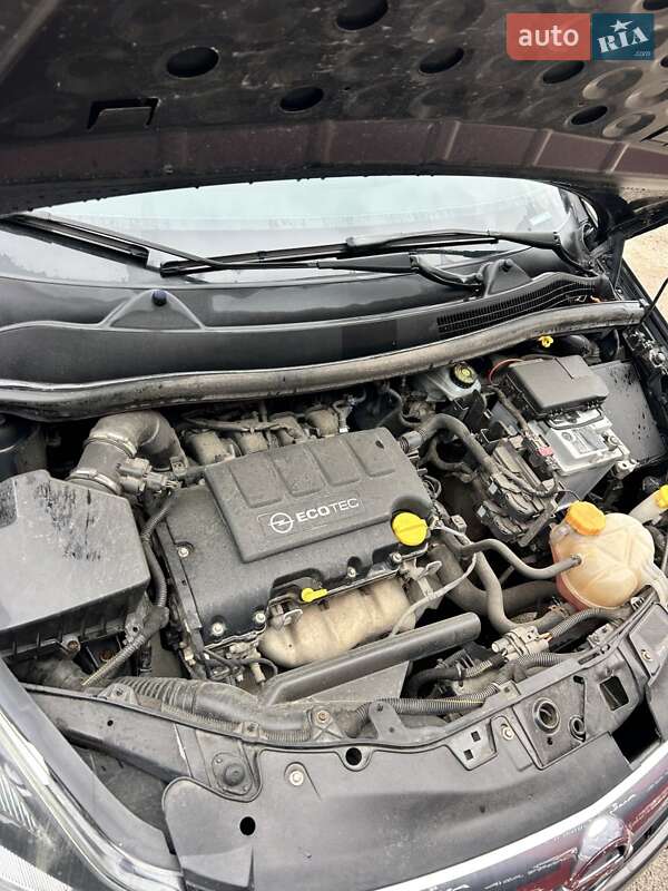 Хетчбек Opel Corsa 2014 в Сумах