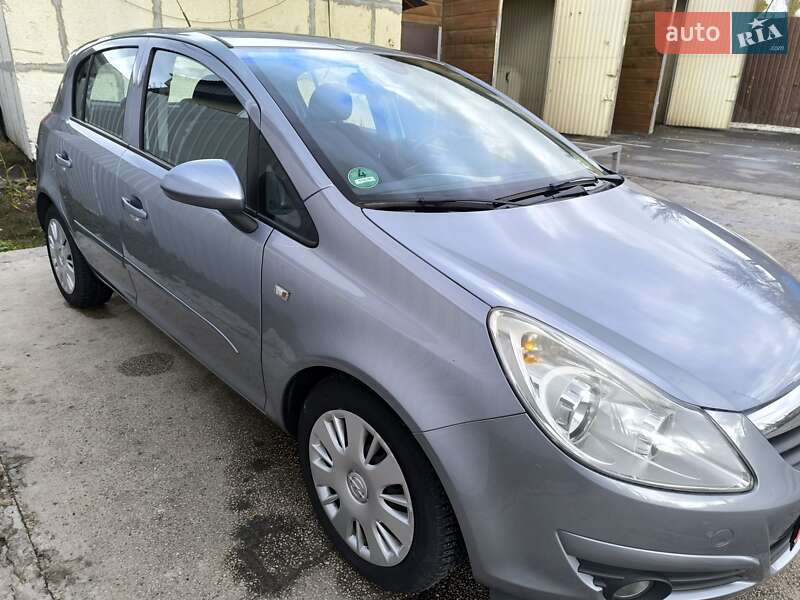Хетчбек Opel Corsa 2007 в Охтирці