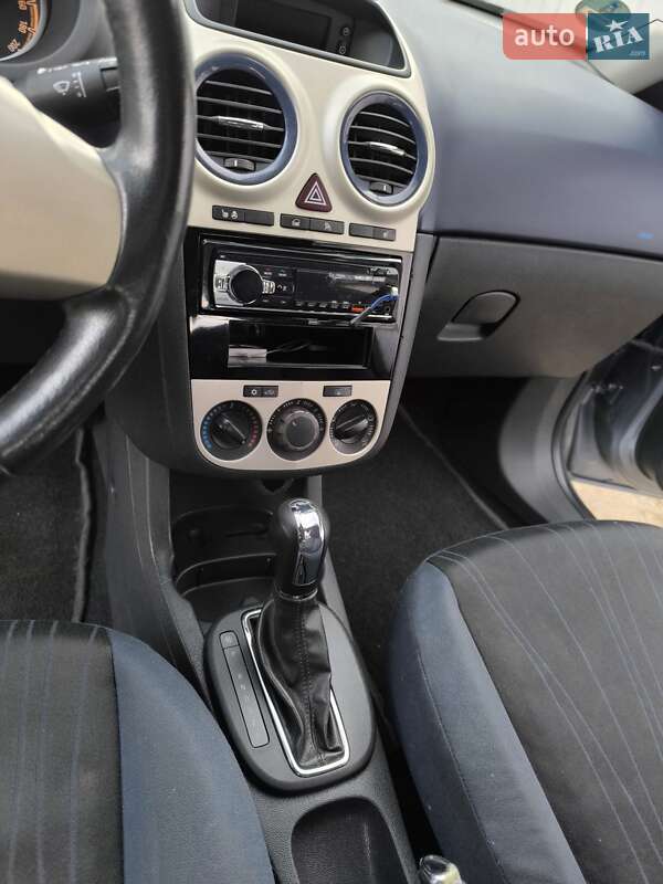 Хетчбек Opel Corsa 2007 в Охтирці