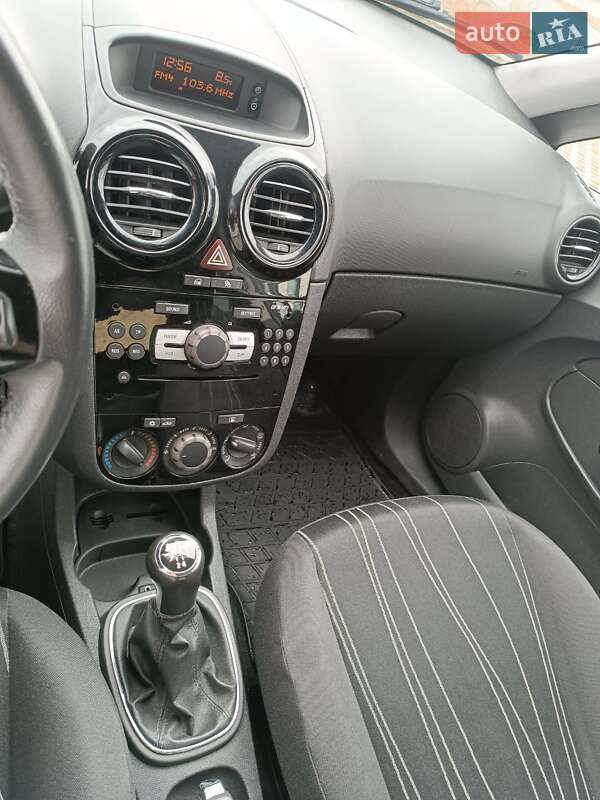 Хетчбек Opel Corsa 2011 в Хмельницькому