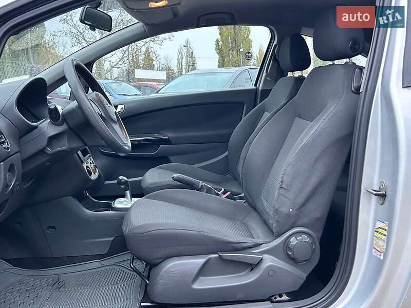 Хэтчбек Opel Corsa 2007 в Одессе
