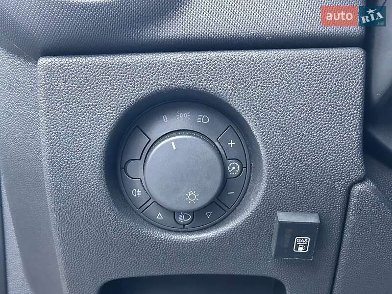 Хэтчбек Opel Corsa 2007 в Одессе