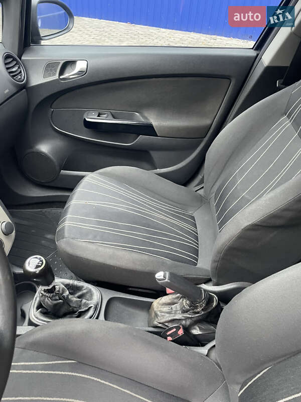 Хетчбек Opel Corsa 2007 в Калуші фото 18 Хетчбек Opel Corsa 2007 в Калуші
