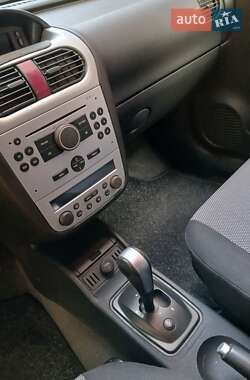Хетчбек Opel Corsa 2005 в Монастириській