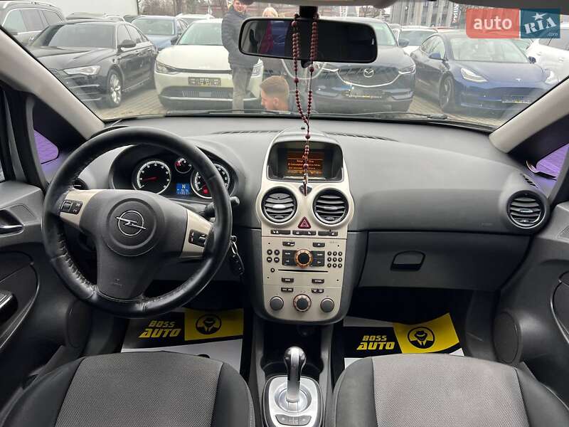 Хетчбек Opel Corsa 2008 в Івано-Франківську