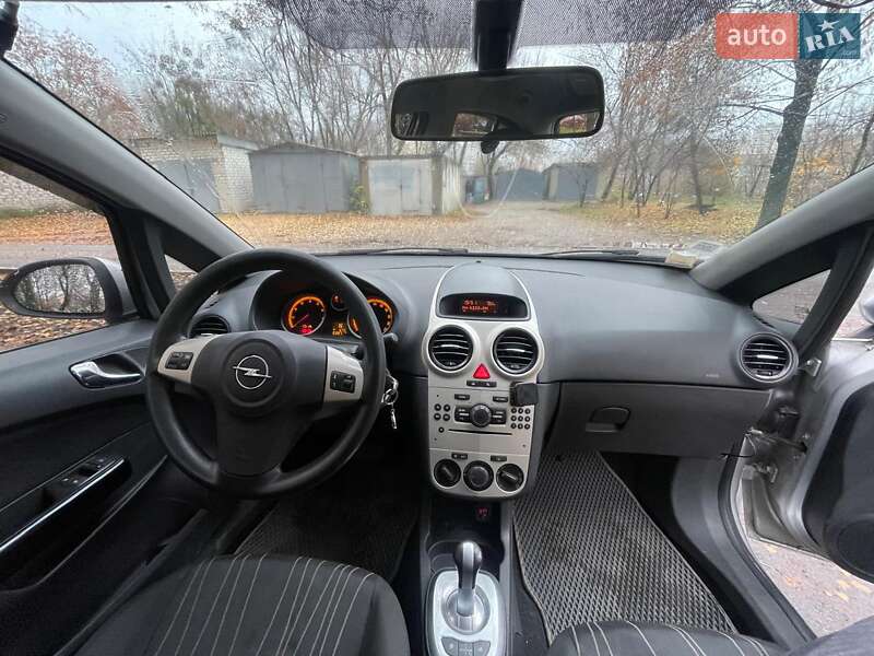 Хэтчбек Opel Corsa 2007 в Харькове