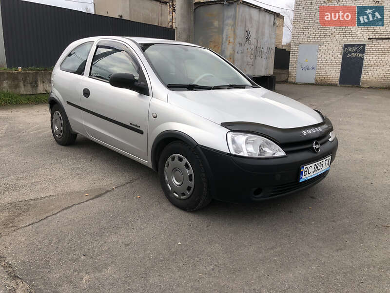 Хетчбек Opel Corsa 2001 в Кривому Розі фото Хетчбек Opel Corsa 2001 в Кривому Розі