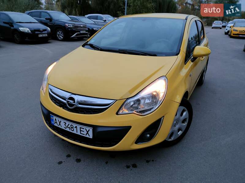 Хетчбек Opel Corsa 2013 в Борисполі