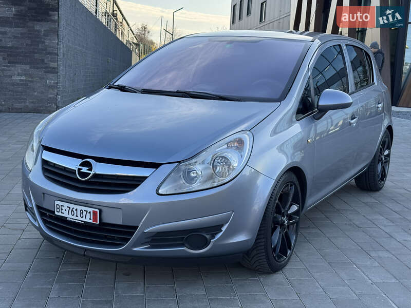 Хэтчбек Opel Corsa 2008 в Луцке фото 2 Хэтчбек Opel Corsa 2008 в Луцке