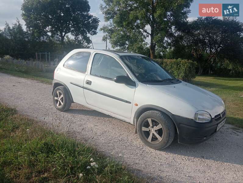 Хэтчбек Opel Corsa 1998 в Тернополе фото 3 Хэтчбек Opel Corsa 1998 в Тернополе