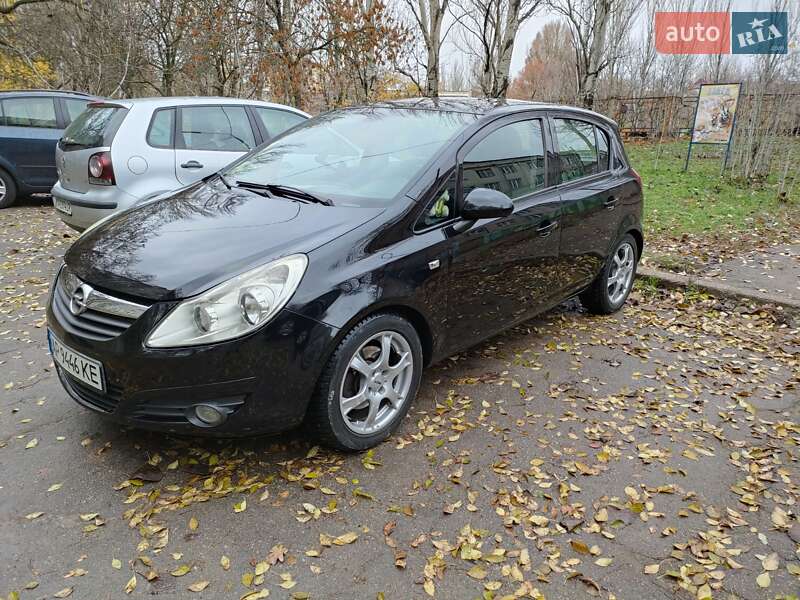Хетчбек Opel Corsa 2008 в Запоріжжі