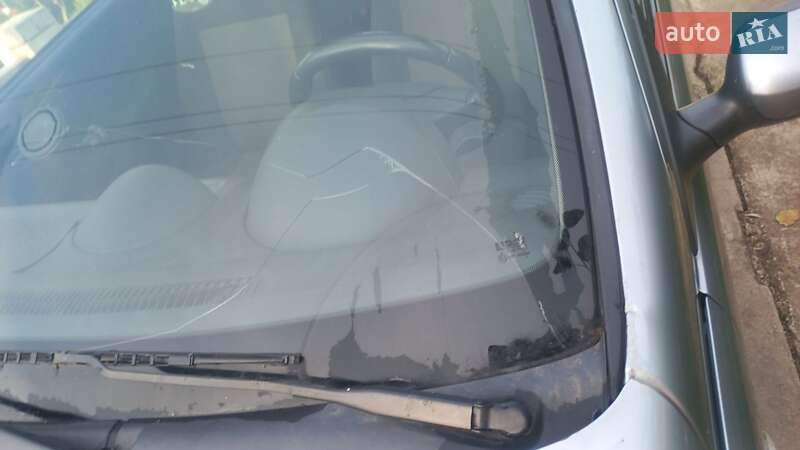 Хэтчбек Opel Corsa 2004 в Ямполе