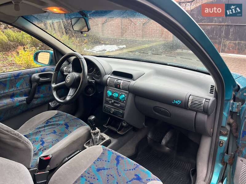 Хэтчбек Opel Corsa 1995 в Лысянке фото 7 Хэтчбек Opel Corsa 1995 в Лысянке
