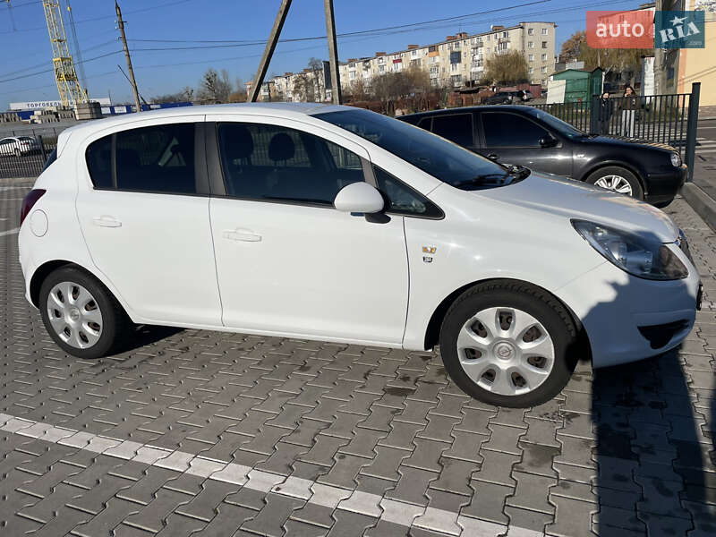 Хэтчбек Opel Corsa 2010 в Калуше фото 2 Хэтчбек Opel Corsa 2010 в Калуше