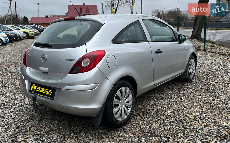 Хэтчбек Opel Corsa 2010 в Коломые