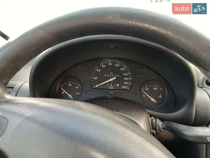 Хетчбек Opel Corsa 1998 в Рівному