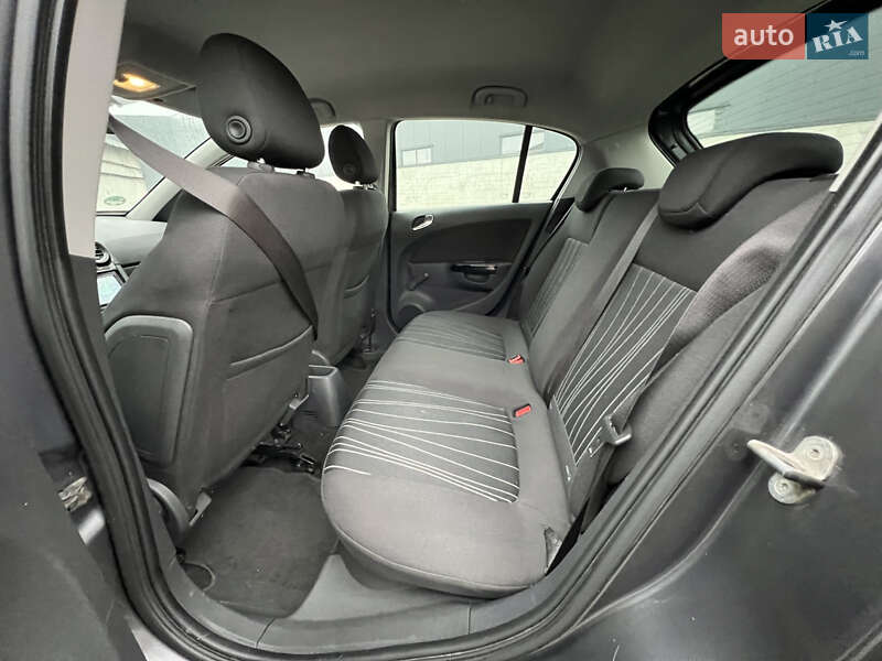 Хетчбек Opel Corsa 2010 в Києві