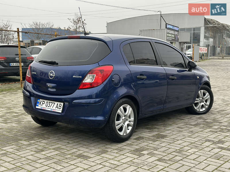 Хетчбек Opel Corsa 2012 в Запоріжжі