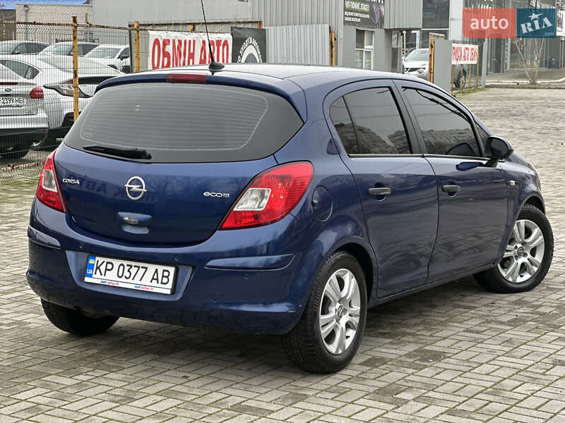 Хетчбек Opel Corsa 2012 в Запоріжжі