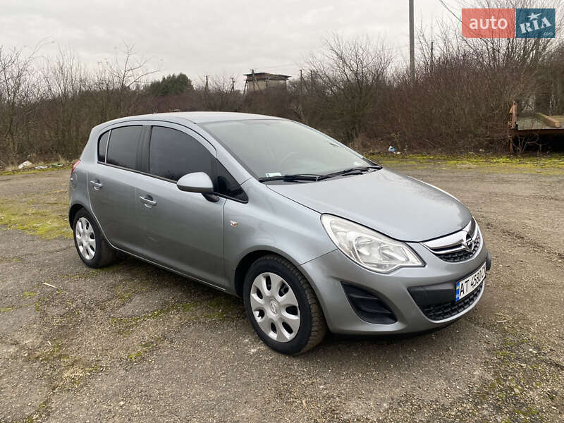 Хетчбек Opel Corsa 2011 в Коломиї