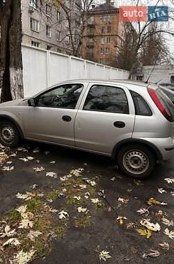 Хэтчбек Opel Corsa 2006 в Киеве