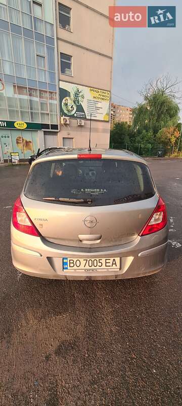 Хэтчбек Opel Corsa 2010 в Тернополе