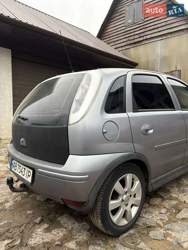 Хэтчбек Opel Corsa 2006 в Виннице
