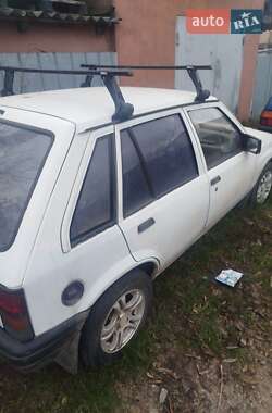 Хэтчбек Opel Corsa 1992 в Боровой