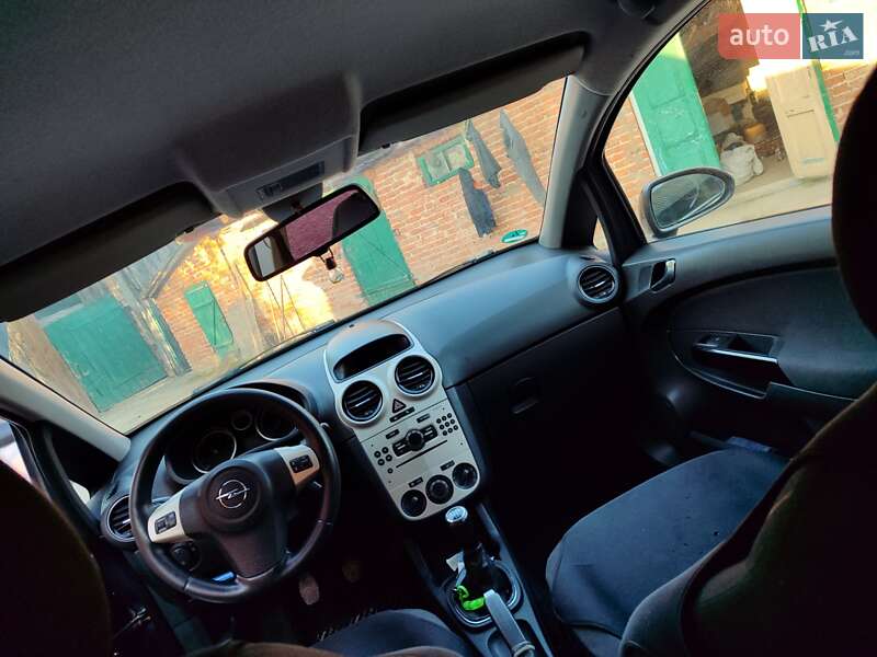 Хэтчбек Opel Corsa 2007 в Владимире