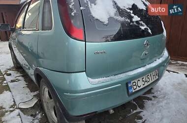 Хетчбек Opel Corsa 2004 в Старому Самборі