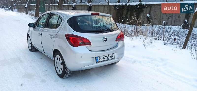 Хэтчбек Opel Corsa 2016 в Ужгороде