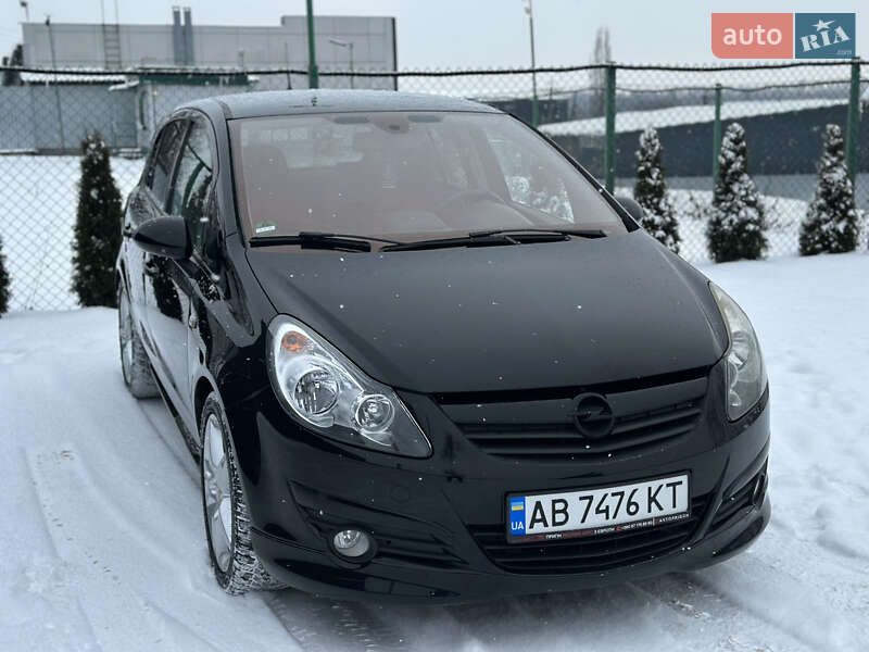 Хэтчбек Opel Corsa 2010 в Виннице
