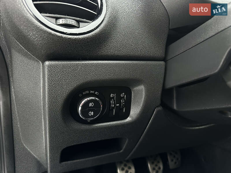 Хэтчбек Opel Corsa 2010 в Виннице