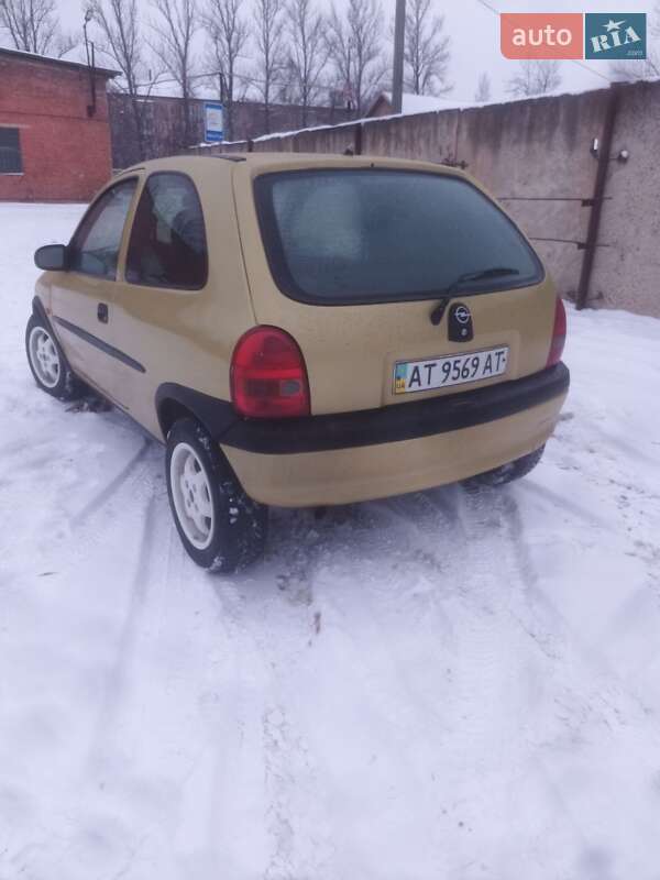 Хетчбек Opel Corsa 1998 в Коломиї