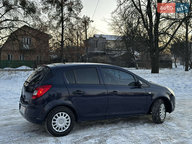 Хэтчбек Opel Corsa 2009 в Боярке