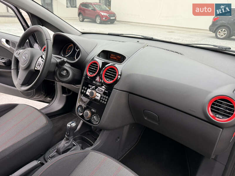 Хэтчбек Opel Corsa 2009 в Луцке